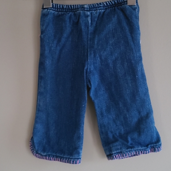 Lined blue jeans with embroidered snowflake detail - Picture 2 of 5